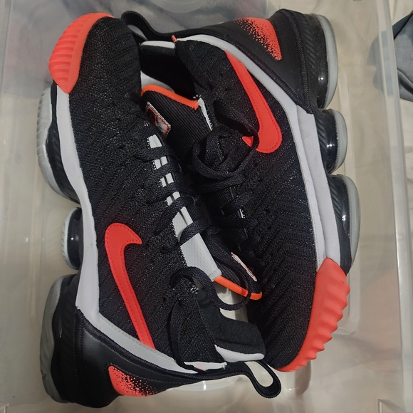 Nike Other - Nike Lebrons Size 11